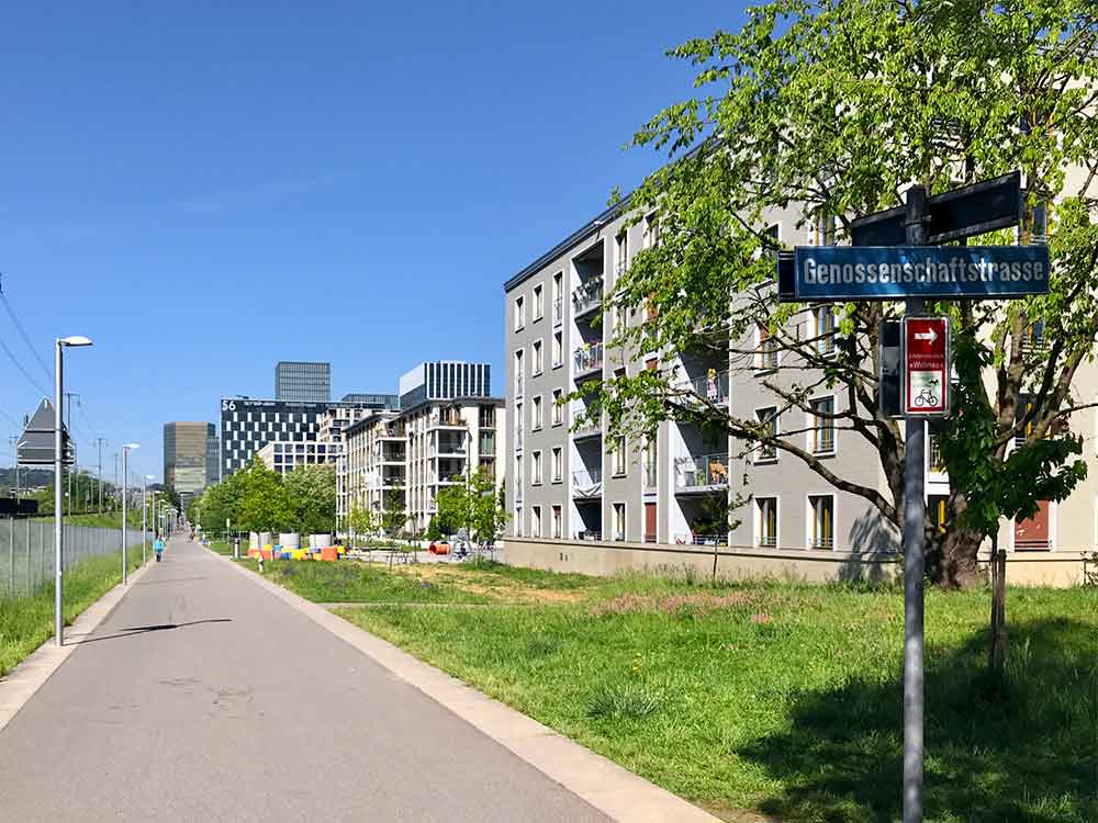 BlueWhite Business Center Buero Vermietung Zuerich Oerlikon Hagenholzstrasse 81/81A